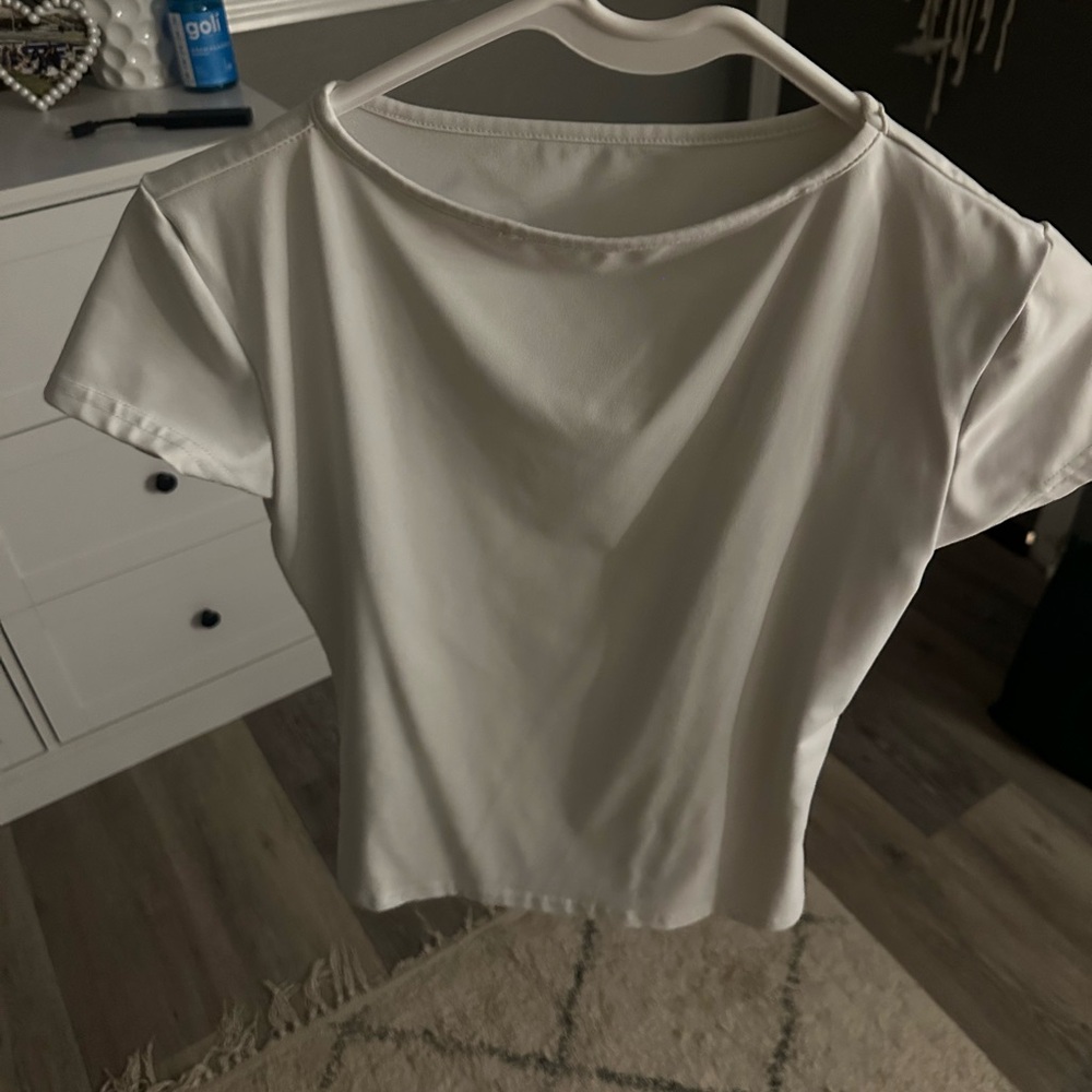 SHEIN White Crop Top